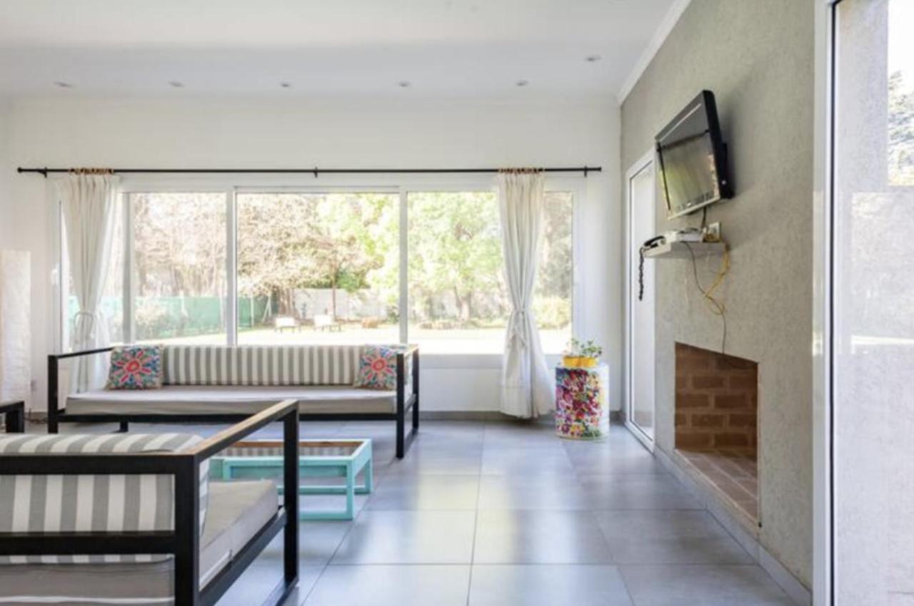 Divina Casa Con Parque Y Piscina Climatizada En Mini Barrio Cerrado Holiday home