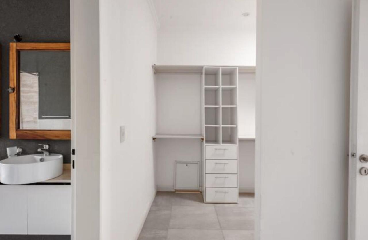 Divina Casa Con Parque Y Piscina Climatizada En Mini Barrio Cerrado
