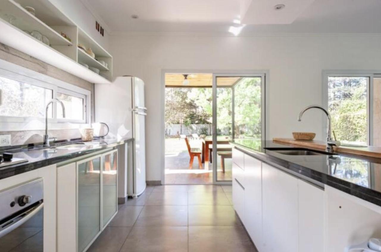 Divina Casa Con Parque Y Piscina Climatizada En Mini Barrio Cerrado *