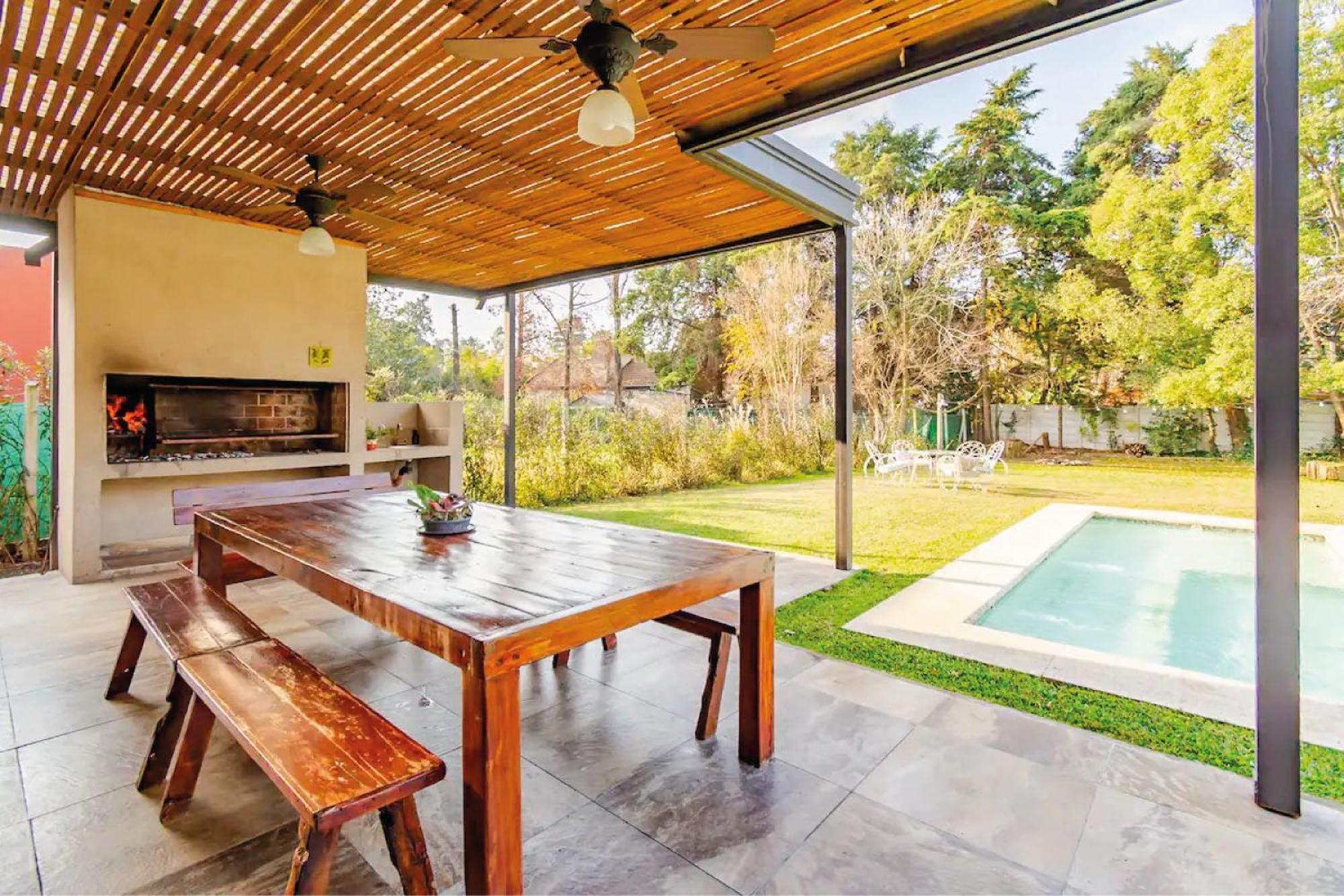 Divina Casa Con Parque Y Piscina Climatizada En Mini Barrio Cerrado Holiday home *