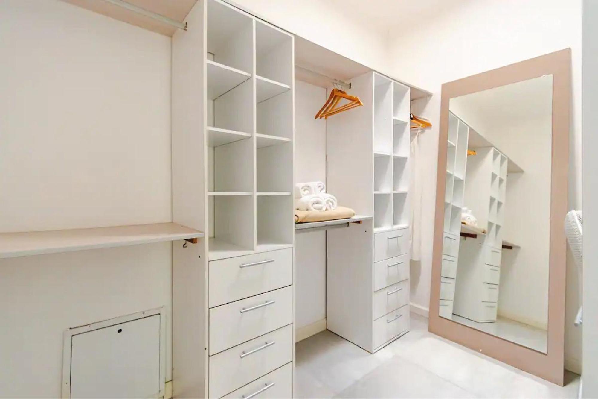 Divina Casa Con Parque Y Piscina Climatizada En Mini Barrio Cerrado Holiday home Del Viso